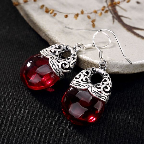 earings fashion jewelry pure silver, hollowed out clouds, antique, high-grade garnet, pomegranate red, lady's ear earrings, Golden;silver
earings fashion jewelry pure silver, hollowed out clouds, antique, high-grade garnet, pomegranate red, lady's ear earrings, Golden;silver