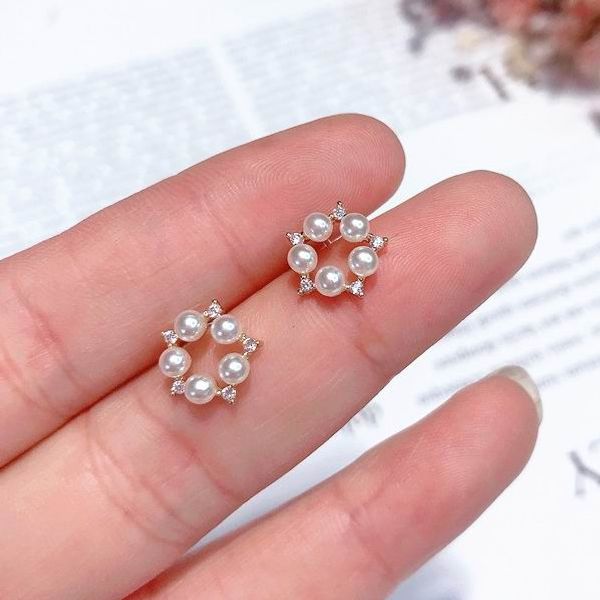 mengjiqiao 2018 new elegant star style rhinestone simulated pearl stud earrings for women fashion korean small boucle d'oreille, Golden;silver
mengjiqiao 2018 new elegant star style rhinestone simulated pearl stud earrings for women fashion korean small boucle d'oreille, Golden;silver