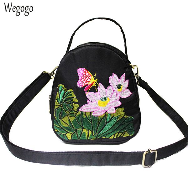 2020 summer women messenger bags national floral embroidery mini canvas totes zipper mobile phone coin purse beach shoulder bag
2020 summer women messenger bags national floral embroidery mini canvas totes zipper mobile phone coin purse beach shoulder bag
