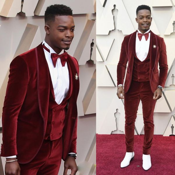 2019 new red men wedding tuxedos three pieces (jacket+vest+pants) groomsmen wear lapel neck formal suits custom made, Black;gray
2019 new red men wedding tuxedos three pieces (jacket+vest+pants) groomsmen wear lapel neck formal suits custom made, Black;gray