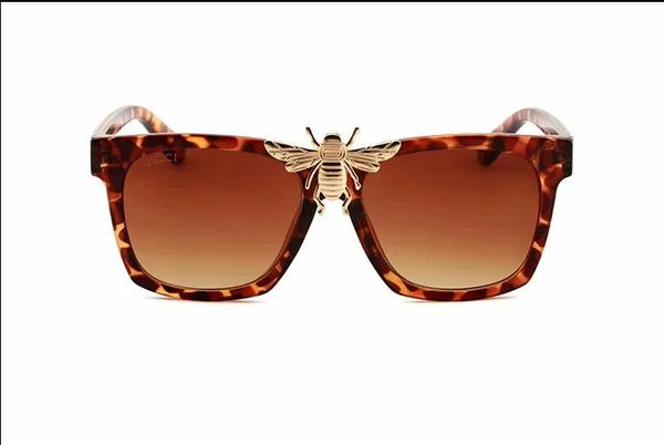 2019 designer sunglasses brand glasses outdoor shades pc farme fashion classic ladies sunglass mirrors for women0239, White;black
2019 designer sunglasses brand glasses outdoor shades pc farme fashion classic ladies sunglass mirrors for women0239, White;black