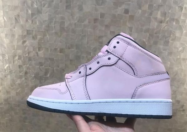 2020 new 1s mid royal og court purple pink leather women men outdoor shoes shoes size 36-47
2020 new 1s mid royal og court purple pink leather women men outdoor shoes shoes size 36-47
