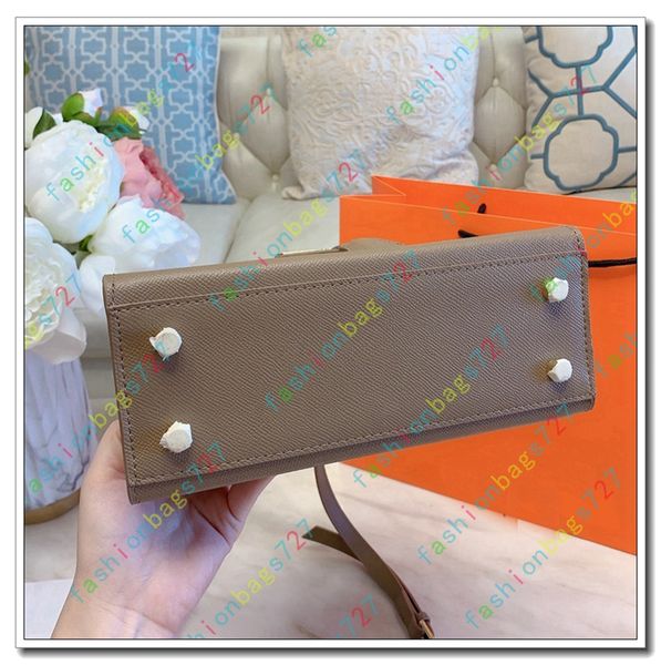 fashion luxury designer handbags purse flap bag shoulder bag genuine leather quilted tote bag clutch handbag wallet h191028
fashion luxury designer handbags purse flap bag shoulder bag genuine leather quilted tote bag clutch handbag wallet h191028