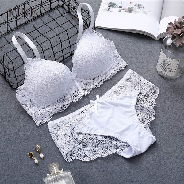 5 colors lace bra sets for women 2019 wireless bra comfortable underwear set solid crop female lingerie set brassiere, Red;black
5 colors lace bra sets for women 2019 wireless bra comfortable underwear set solid crop female lingerie set brassiere, Red;black