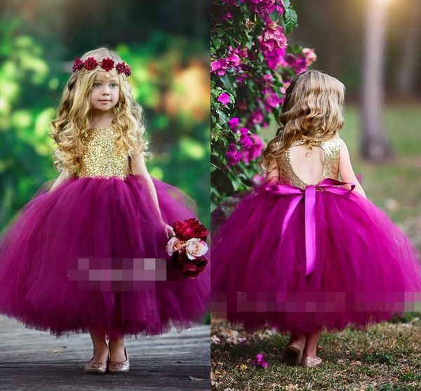 2019 Cute Sparkly Gold Sequins Flower Girls Dresses Hollow Back Puffy Tulle First Communion Dresses Girls Pageant Gown Custom Made Hot Sale
2019 Cute Sparkly Gold Sequins Flower Girls Dresses Hollow Back Puffy Tulle First Communion Dresses Girls Pageant Gown Custom Made Hot Sale