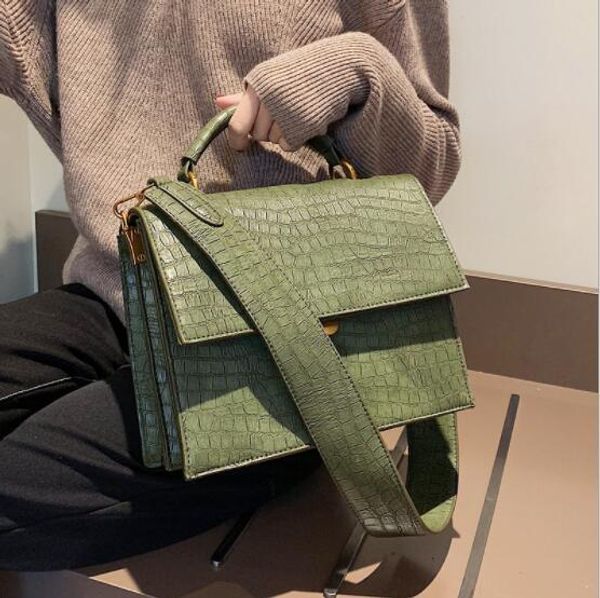 european vintage fashion female big tote bag 2019 new quality pu leather crocodile pattern women's handbag large shoulder bags
european vintage fashion female big tote bag 2019 new quality pu leather crocodile pattern women's handbag large shoulder bags
