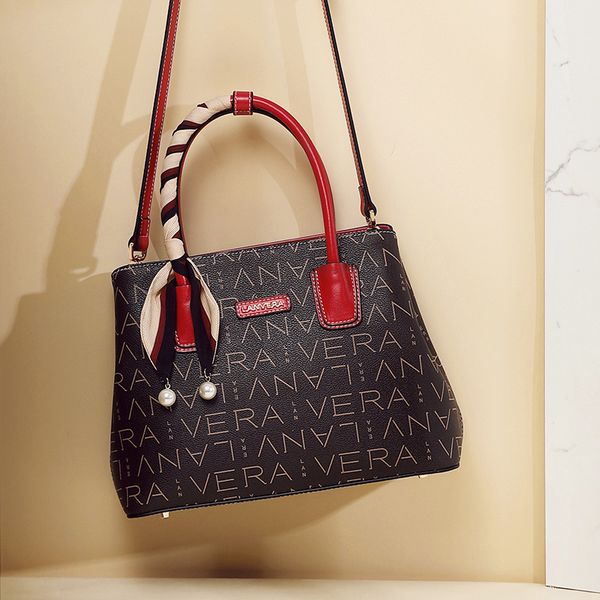2019 new women's bags ladies shoulder bags fashion casual messenger printed handbags casual tote ladies hand
2019 new women's bags ladies shoulder bags fashion casual messenger printed handbags casual tote ladies hand
