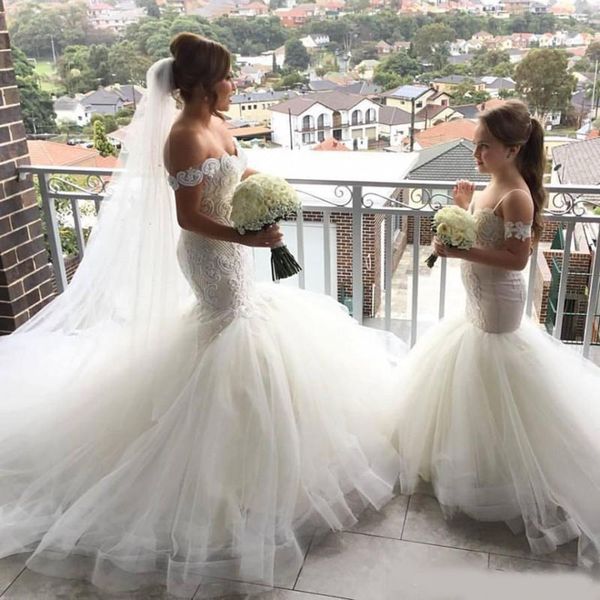 lovely mermaid tulle flower girl dresses spaghetti strap lace button back kids pageant dresses robe fille fleur, White;red
lovely mermaid tulle flower girl dresses spaghetti strap lace button back kids pageant dresses robe fille fleur, White;red