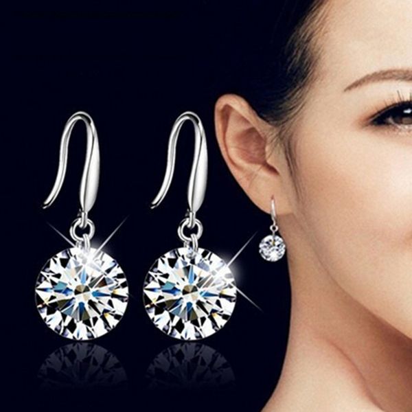 2019 new earrings korean version of the fashion cute shiny white crystal multicolor long earrings women's jewelry drop, Silver
2019 new earrings korean version of the fashion cute shiny white crystal multicolor long earrings women's jewelry drop, Silver