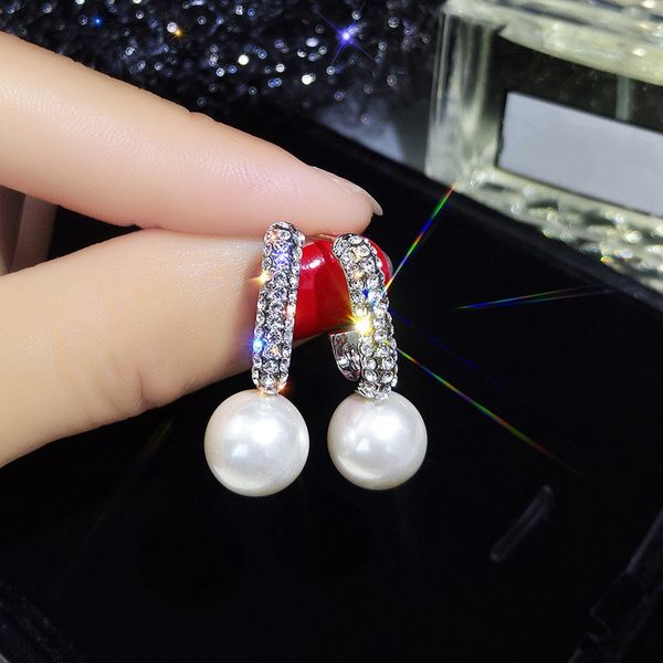 dominated fine temperament water drop design pearl earrings 2019 women personality crystal style drop earrings new fashion, Silver
dominated fine temperament water drop design pearl earrings 2019 women personality crystal style drop earrings new fashion, Silver