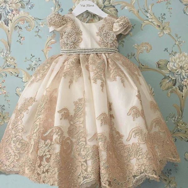 champagne vintage flower girl dresses jewel neck short sleeve lace appliqued 2019 pageant dress little baby gowns for communion boho wedding, White;blue
champagne vintage flower girl dresses jewel neck short sleeve lace appliqued 2019 pageant dress little baby gowns for communion boho wedding, White;blue