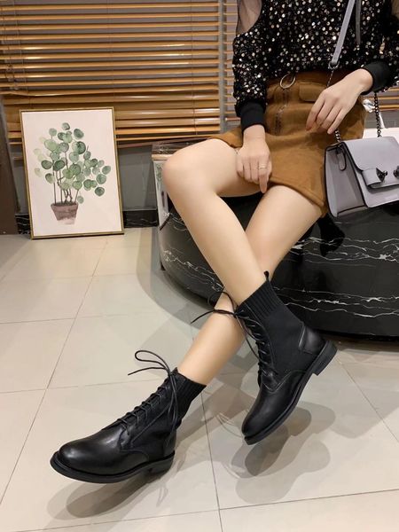 2019 designer sports fashion lightweight latest women waterproof boots martin rubber sole 100% genuine leather winter shoes factory direct, Black
2019 designer sports fashion lightweight latest women waterproof boots martin rubber sole 100% genuine leather winter shoes factory direct, Black