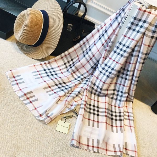 90 x180 brand of class brand fashion men's silk kerchief 100% ms design male flower printed original scarf scarf 2020 new letters, Blue;gray
90 x180 brand of class brand fashion men's silk kerchief 100% ms design male flower printed original scarf scarf 2020 new letters, Blue;gray