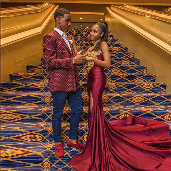 burgundy mermaid prom dresses backless halter vintage lace plus size black girls african arabic formal evening party gowns
burgundy mermaid prom dresses backless halter vintage lace plus size black girls african arabic formal evening party gowns