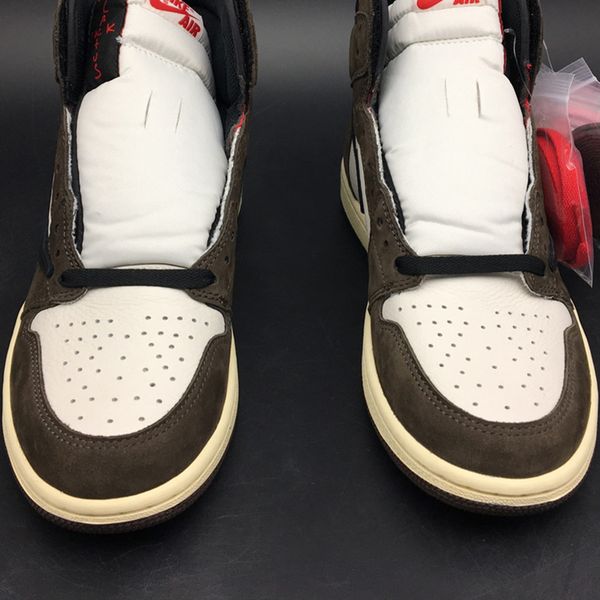 travis scott x air 1 high og cd4487-100 1s cactus jack men women basketball sports shoes sneakers suede with original box, Black;white
travis scott x air 1 high og cd4487-100 1s cactus jack men women basketball sports shoes sneakers suede with original box, Black;white