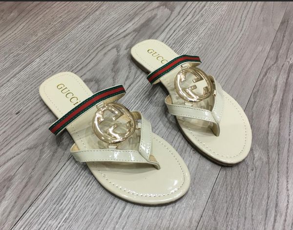 Chinelos yyu1111
Chinelos yyu1111