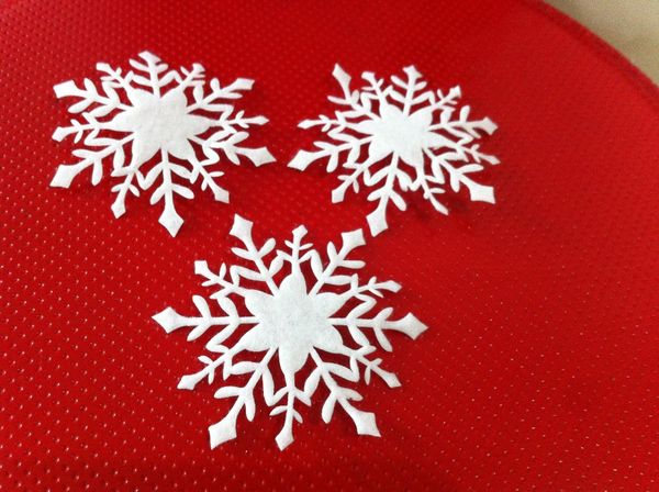 20pcs 7cm white fake snowflakes for home christmas party new year xmas tree pendants ornaments window decoration
20pcs 7cm white fake snowflakes for home christmas party new year xmas tree pendants ornaments window decoration