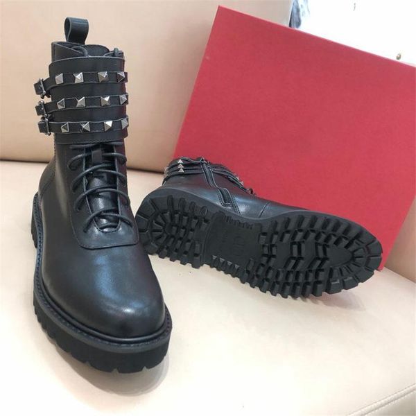 2019 autumn and winter new fashion designer booties leather ladies boots boots twist buckle rivet knight martin boots, Black 
2019 autumn and winter new fashion designer booties leather ladies boots boots twist buckle rivet knight martin boots, Black