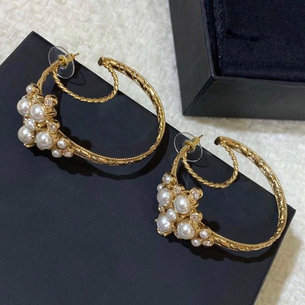fashion brand have stamps moon designer earrings for lady women party wedding lovers gift engagement luxury jewelry for bride with box, Golden;silver
fashion brand have stamps moon designer earrings for lady women party wedding lovers gift engagement luxury jewelry for bride with box, Golden;silver