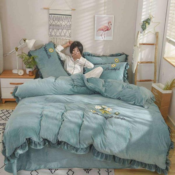 конѬђкоѬ ѬазмеѬ поелного бел вокого каева омвае лопка по
конѬђкоѬ ѬазмеѬ поелного бел вокого каева омвае лопка по