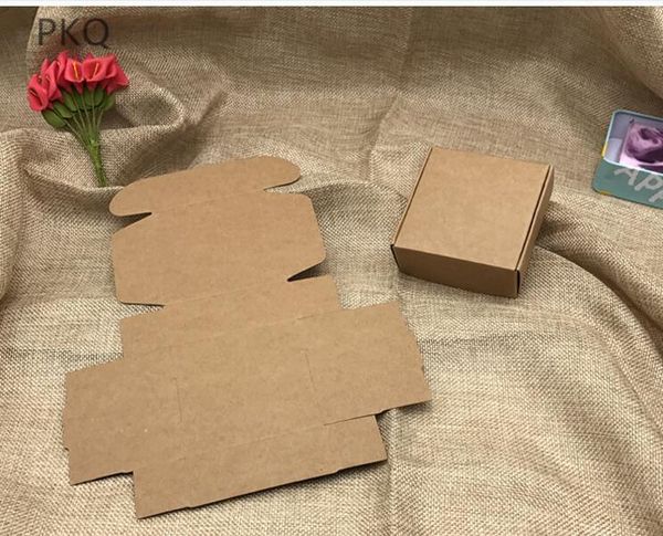30pcs square small kraft cardboard packing gift box mini lovely aircaft paper box handmade soap packing window jewelry boxes
30pcs square small kraft cardboard packing gift box mini lovely aircaft paper box handmade soap packing window jewelry boxes