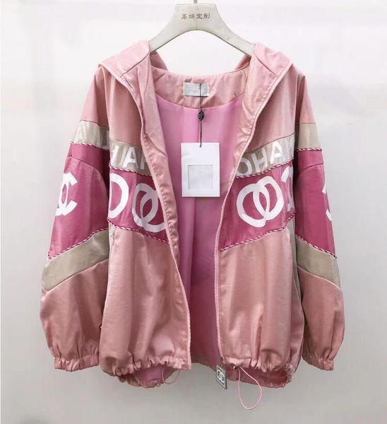 Бесплатная доставка 2019 весна розовый письмо печать весна C1 женские пальто бренда
Бесплатная доставка 2019 весна розовый письмо печать весна C1 женские пальто бренда