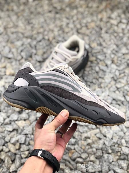 2019 new arrival 700 v2tephra solid grey utility black vanta reflective kanye west men women running shoes sports sneakers
2019 new arrival 700 v2tephra solid grey utility black vanta reflective kanye west men women running shoes sports sneakers