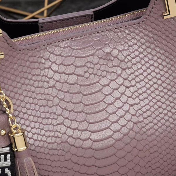 designer- handbags luxury fashion crossbody messenger women designer bags tote cluth hand bags luxury shoulder bags
designer- handbags luxury fashion crossbody messenger women designer bags tote cluth hand bags luxury shoulder bags