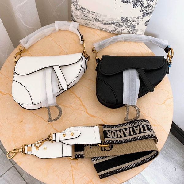 designer luxury handbags purses women shoulder leather brand fashion bag man wallet backpack 2020 new style
designer luxury handbags purses women shoulder leather brand fashion bag man wallet backpack 2020 new style