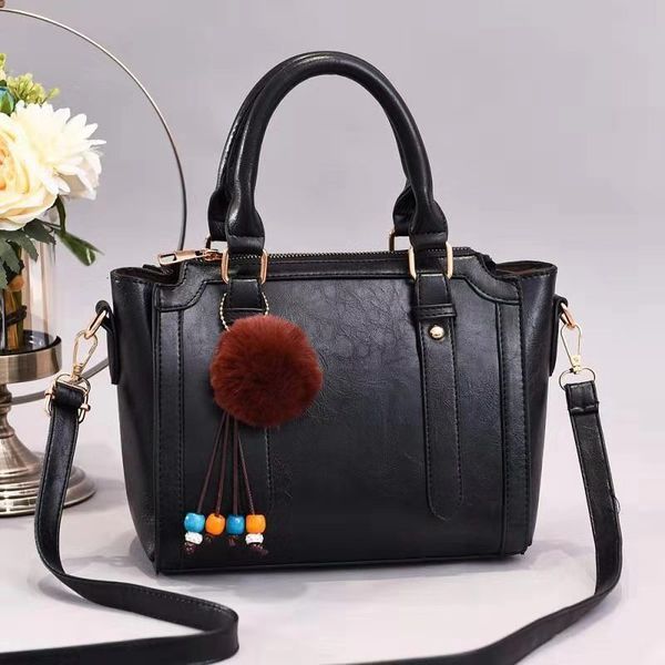 2019 woman package single shoulder package oblique tide satchel handbag leisure time bale
2019 woman package single shoulder package oblique tide satchel handbag leisure time bale