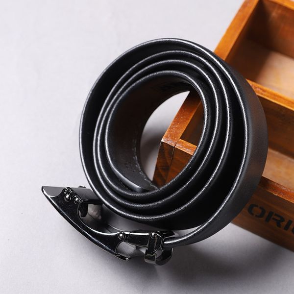 2019 men's 2019 female black female automatic buckle belt black horsehead printed letter automatic buckle belt, Black;brown
2019 men's 2019 female black female automatic buckle belt black horsehead printed letter automatic buckle belt, Black;brown
