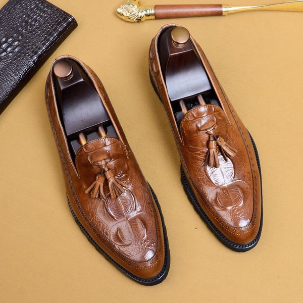 men's business leather shoes breathable pointed dress carved brogues men's shoes, Black
men's business leather shoes breathable pointed dress carved brogues men's shoes, Black