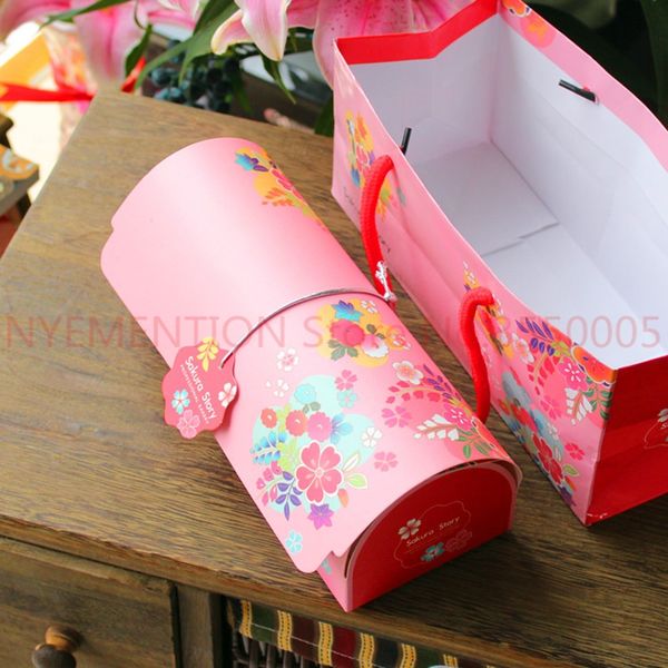 30sets fresh color green swiss roll&pink cake roll packing box,provide gift bag&cake paper holder&packaging box decoration
30sets fresh color green swiss roll&pink cake roll packing box,provide gift bag&cake paper holder&packaging box decoration