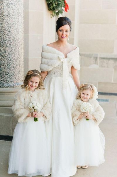 2020 in stock winter white ivory faux fur shawl wrap wedding bridal bridesmaid wraps warmer women shawl with ribbon ing
2020 in stock winter white ivory faux fur shawl wrap wedding bridal bridesmaid wraps warmer women shawl with ribbon ing