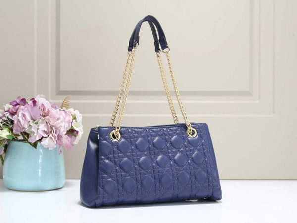 fashion new 2020 designer luxury chain simple one shoulder internal compartment large capacity crossbody bag selling
fashion new 2020 designer luxury chain simple one shoulder internal compartment large capacity crossbody bag selling