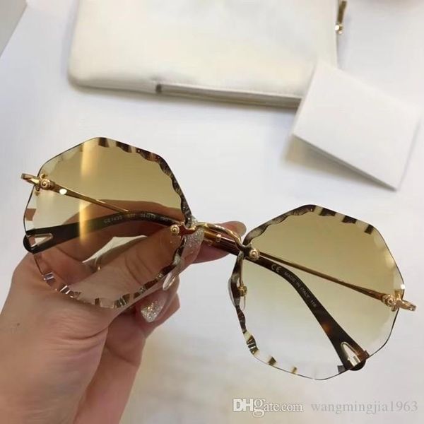 new men women sunglasses ce143 designer sunglasses mens sunglasses for men and women sun glasses uv400 lens oculos with original packaging, White;black
new men women sunglasses ce143 designer sunglasses mens sunglasses for men and women sun glasses uv400 lens oculos with original packaging, White;black