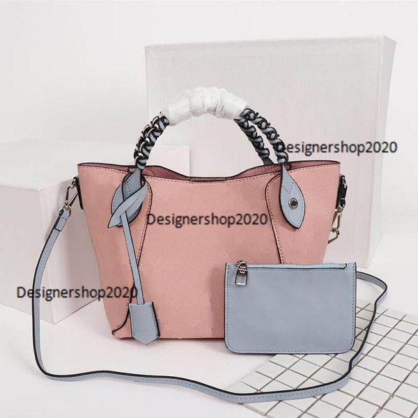 latest brand women's luxury handbag fashion designer bags fashion brand woman bag size 23x21x13cm model m53938
latest brand women's luxury handbag fashion designer bags fashion brand woman bag size 23x21x13cm model m53938