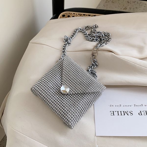 new original design fashion shoulder bag & joker mini bag width 11cm height 11cm thickness 3cm
new original design fashion shoulder bag & joker mini bag width 11cm height 11cm thickness 3cm