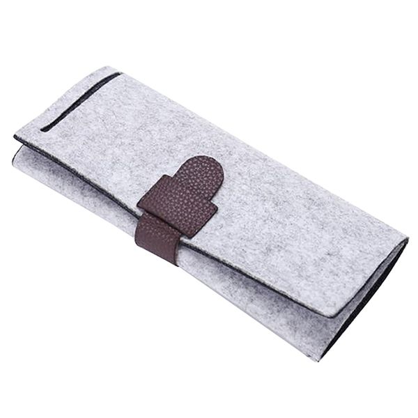 portable roll-up felt jewelry roll storage bag folding travel earrings necklaces bracelets rings container, Pink;blue
portable roll-up felt jewelry roll storage bag folding travel earrings necklaces bracelets rings container, Pink;blue