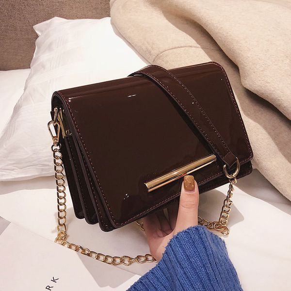 fashion women's superior water pot handbags 2019 miniature gold chain dressed with robber's bag
fashion women's superior water pot handbags 2019 miniature gold chain dressed with robber's bag