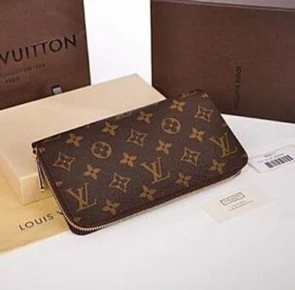 LOUIS VUITTON новая простая сумка для мобильного телефона Корейская версия атмосферы п
LOUIS VUITTON новая простая сумка для мобильного телефона Корейская версия атмосферы п