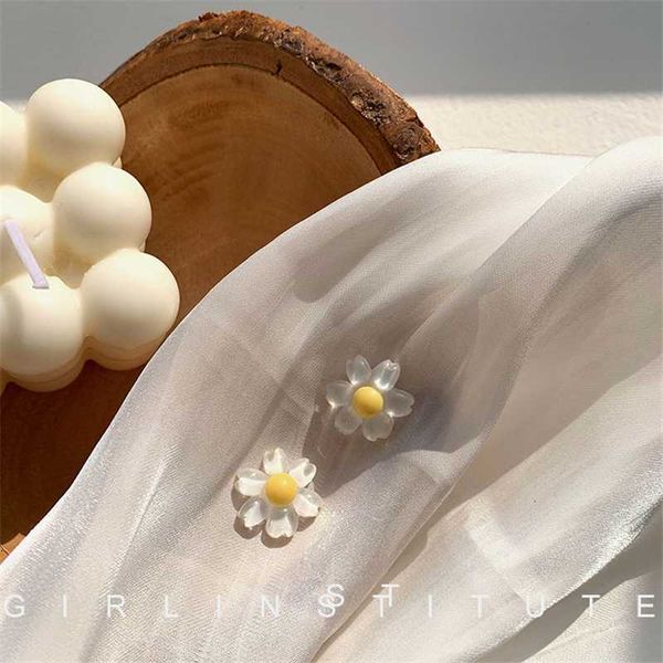 korean new fashion women vintage resinic cute flower stud earrings simple acrylic pendientes girl earring jewelry accessories, Golden;silver
korean new fashion women vintage resinic cute flower stud earrings simple acrylic pendientes girl earring jewelry accessories, Golden;silver