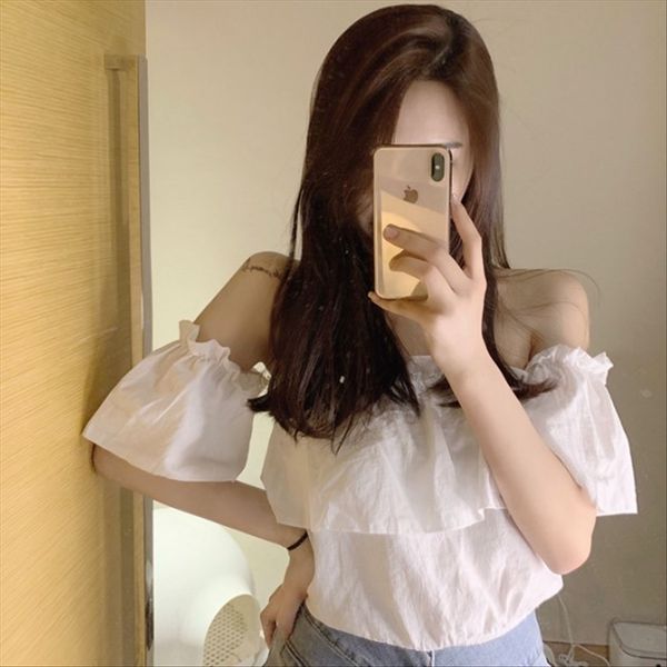 suitable for 2020 temperament one-line collar strapless shirt slim short-sleeved base shirt short, White
suitable for 2020 temperament one-line collar strapless shirt slim short-sleeved base shirt short, White