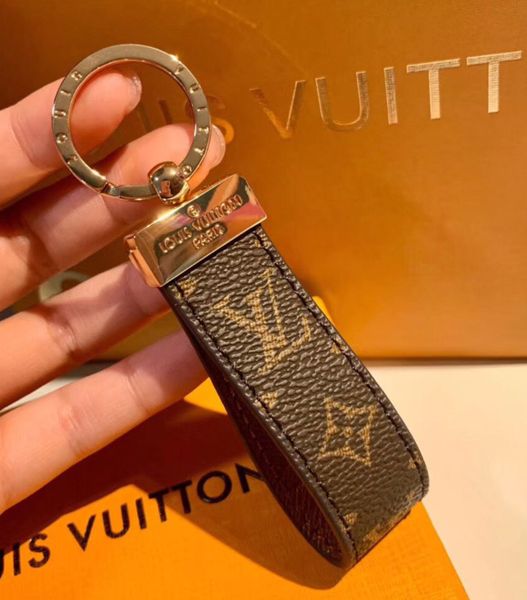 designer fashion famous brand handmade pu leather car keychain women bag charm pendant accessories with out box
designer fashion famous brand handmade pu leather car keychain women bag charm pendant accessories with out box