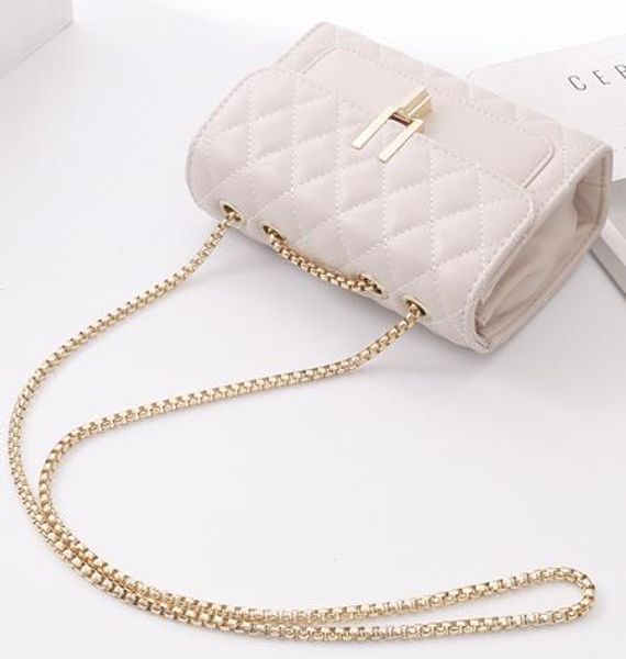 дизайнерская сумка горячая 2020 мода дикая роскошь crossbody bag ins chain bag lingge small fragrance designer сумка через плечо
дизайнерская сумка горячая 2020 мода дикая роскошь crossbody bag ins chain bag lingge small fragrance designer сумка через плечо