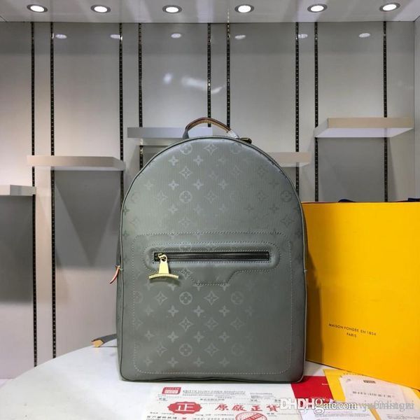 lovuitto designers pm titanium canvas bag kim jones monograms m43882 backpack size:29*38*16 cm
lovuitto designers pm titanium canvas bag kim jones monograms m43882 backpack size:29*38*16 cm