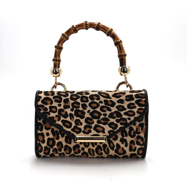 2019 autumn and winter new and american style genuine leather women's bag leather women's fur belt leopard print
2019 autumn and winter new and american style genuine leather women's bag leather women's fur belt leopard print