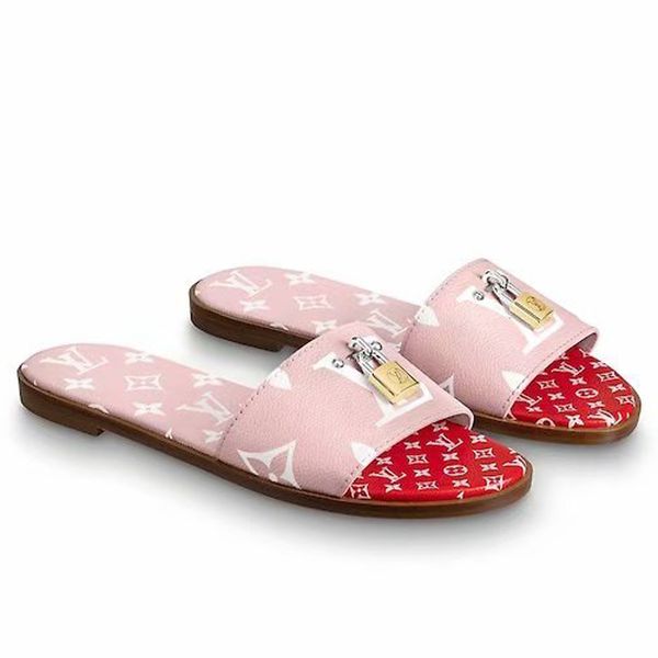 2019 new fashion luxury shoes Woman designer slippers Luxury designer slippers Woman flat slippers Leather material size 35-42
2019 new fashion luxury shoes Woman designer slippers Luxury designer slippers Woman flat slippers Leather material size 35-42