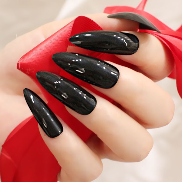 24pcs/set extremely long stiletto nails fake nails set full cover acrylic black white wine red false nail art tips salon display, Red;gold
24pcs/set extremely long stiletto nails fake nails set full cover acrylic black white wine red false nail art tips salon display, Red;gold