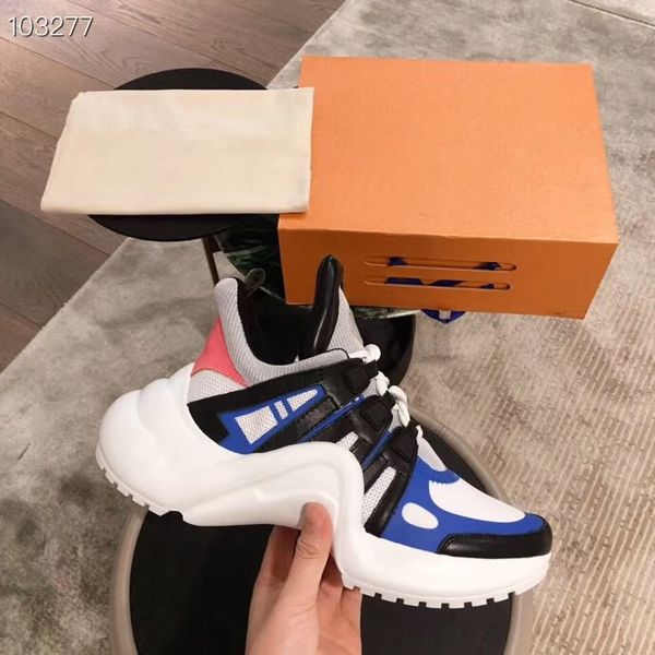 luxury of the latest sports shoes, men's and women's shoes with thick rubber soles, for women's size 35-42 men's size 40-46 Original box
luxury of the latest sports shoes, men's and women's shoes with thick rubber soles, for women's size 35-42 men's size 40-46 Original box